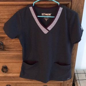 Grey’s anatomy grey scrub top
